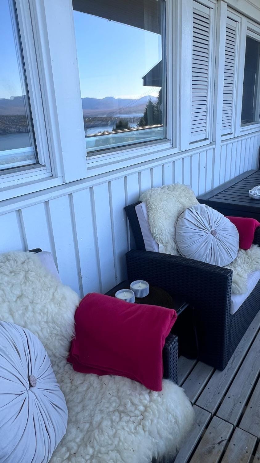 View (from property/room), Balcony/Terrace, Seating area