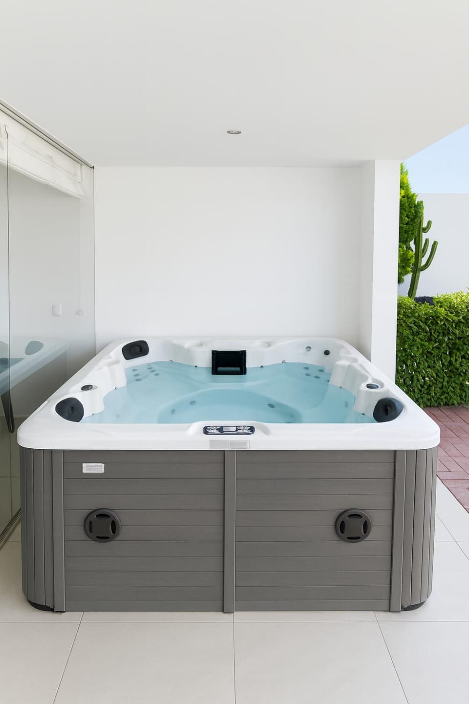 Departamento con Jacuzzi privado y acceso directo al mar Apartment in Asia