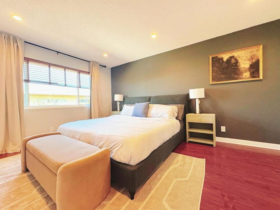 Spacious 4B2B HOUSE DTLA & Disney Office Gym House in Hacienda Heights