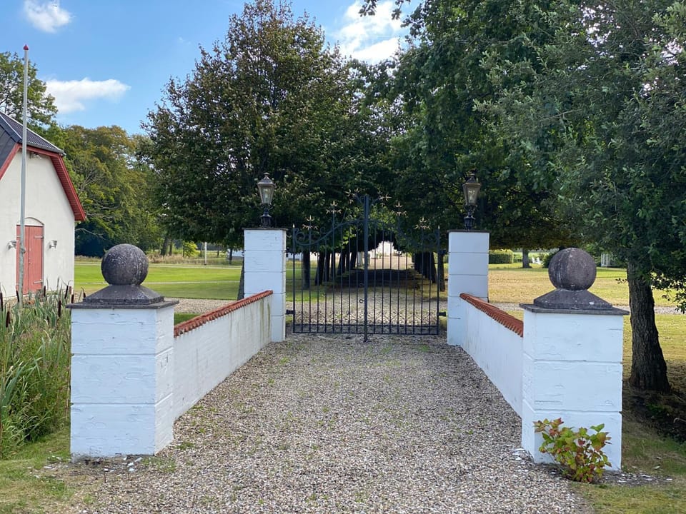 Staarup Hovedgaard Farm Stay in Central Denmark Region