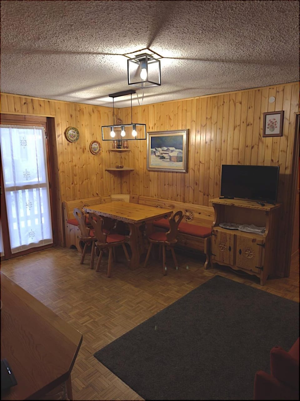 Communal lounge/ TV room, TV and multimedia, Dining area, Evening entertainment
