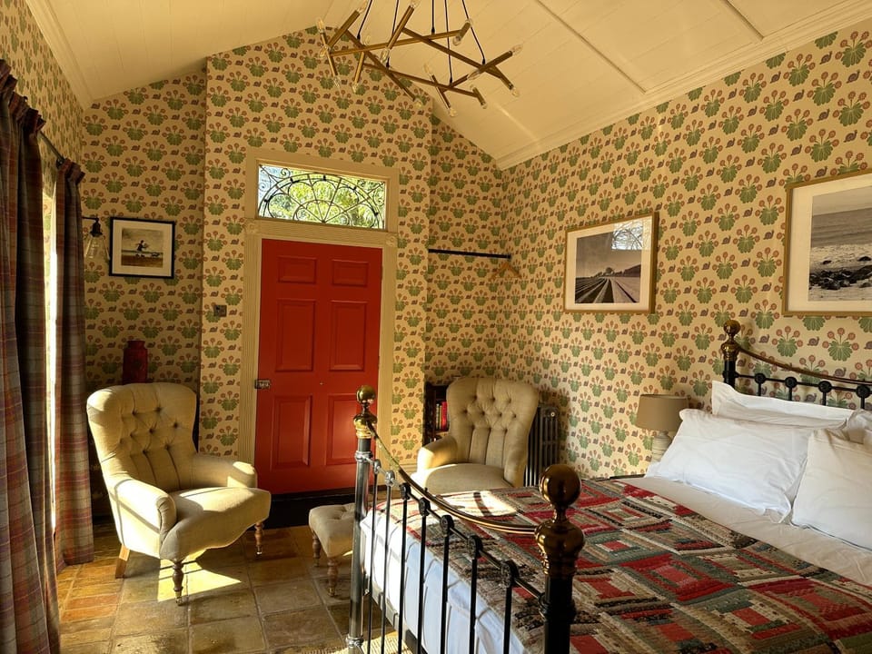 Seating area, Bedroom