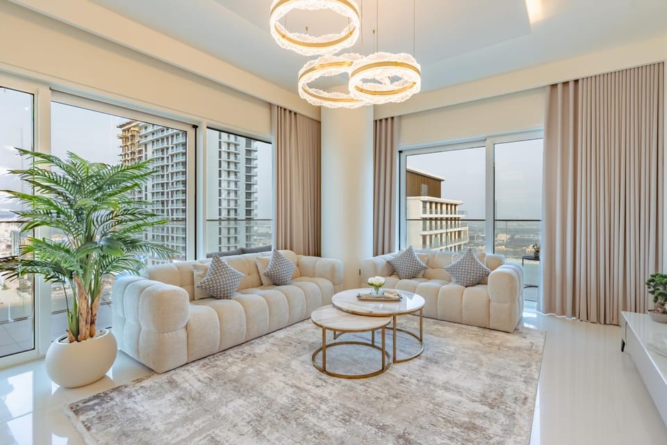 Living room, internet, air conditioner