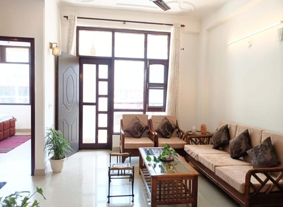 Tapovan Stay Near Ganga & Cafés by Jabula Getaways Apartment in Rishikesh