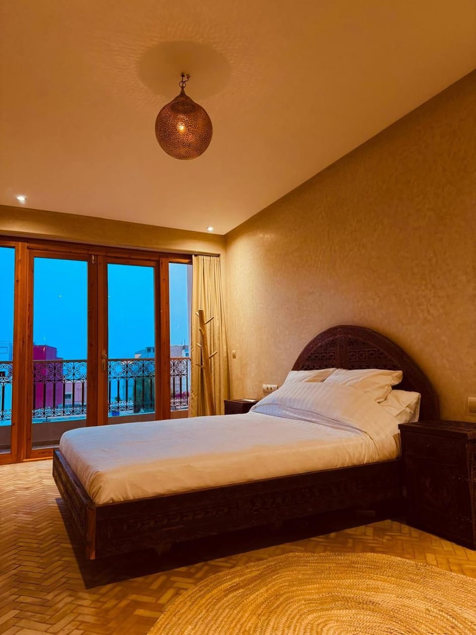 Bed, Photo of the whole room
