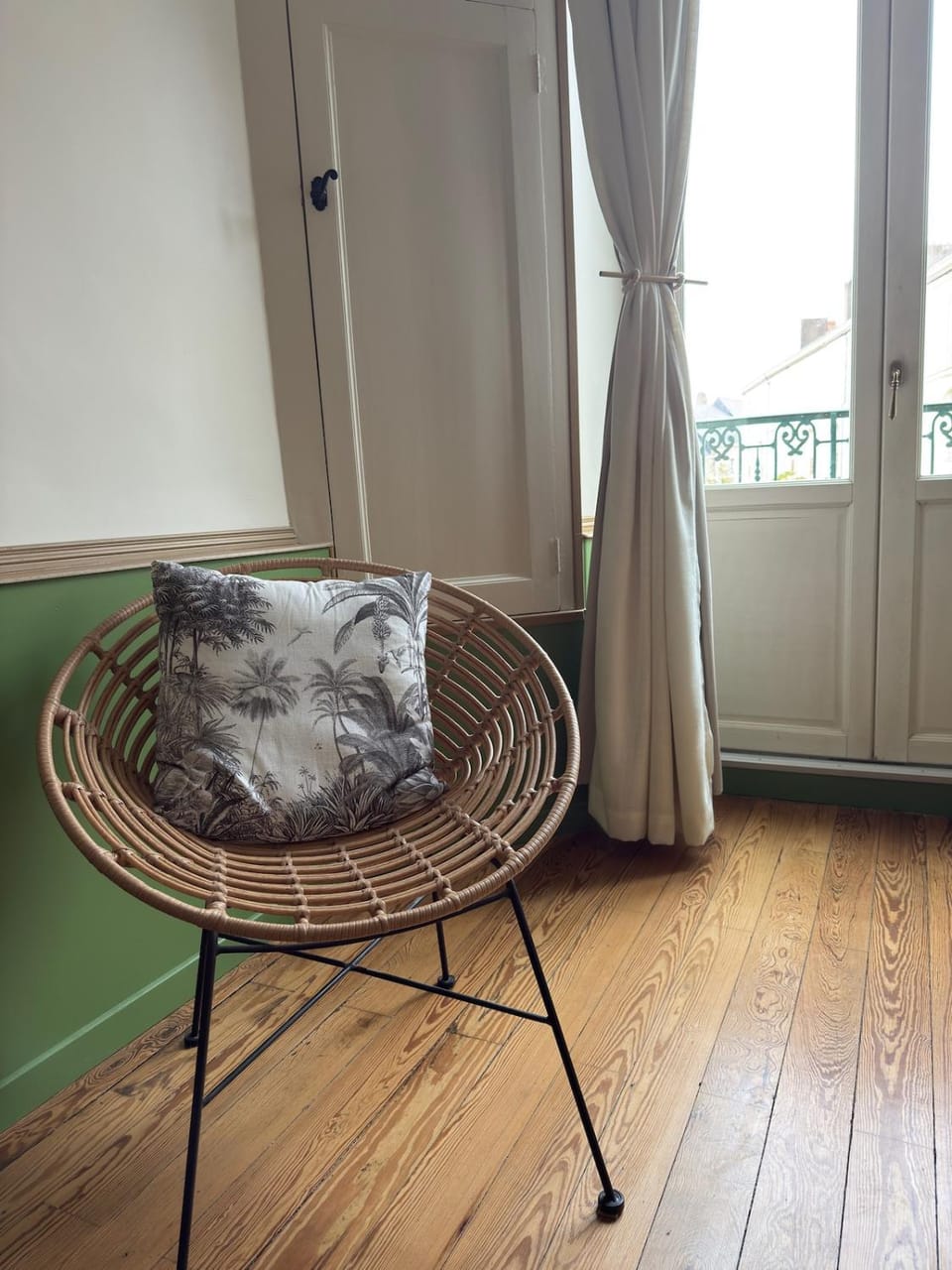 Living room, Decorative detail, Seating area