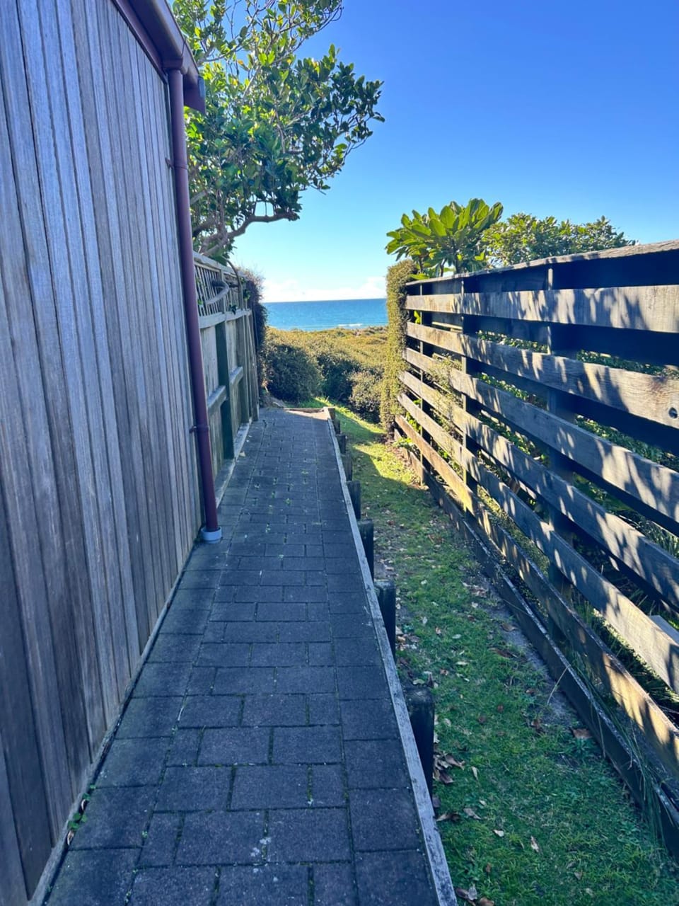 Rare Beachfront paradise Apartment in Tauranga