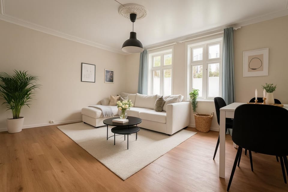 Living room, Seating area, Dining area