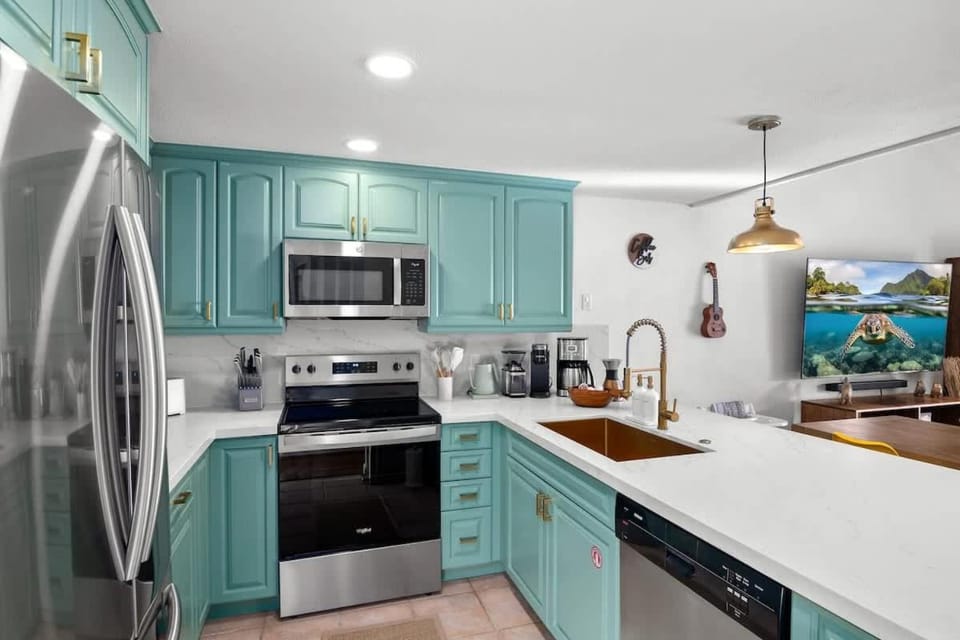 Upgraded 2 kings ocean view House in Waikoloa Village