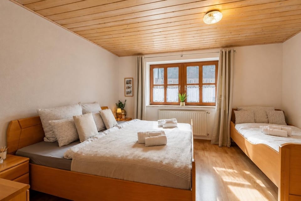 Alpaka Erlebnis-Ruhige Land-Auszeit Apartment in Ostalbkreis