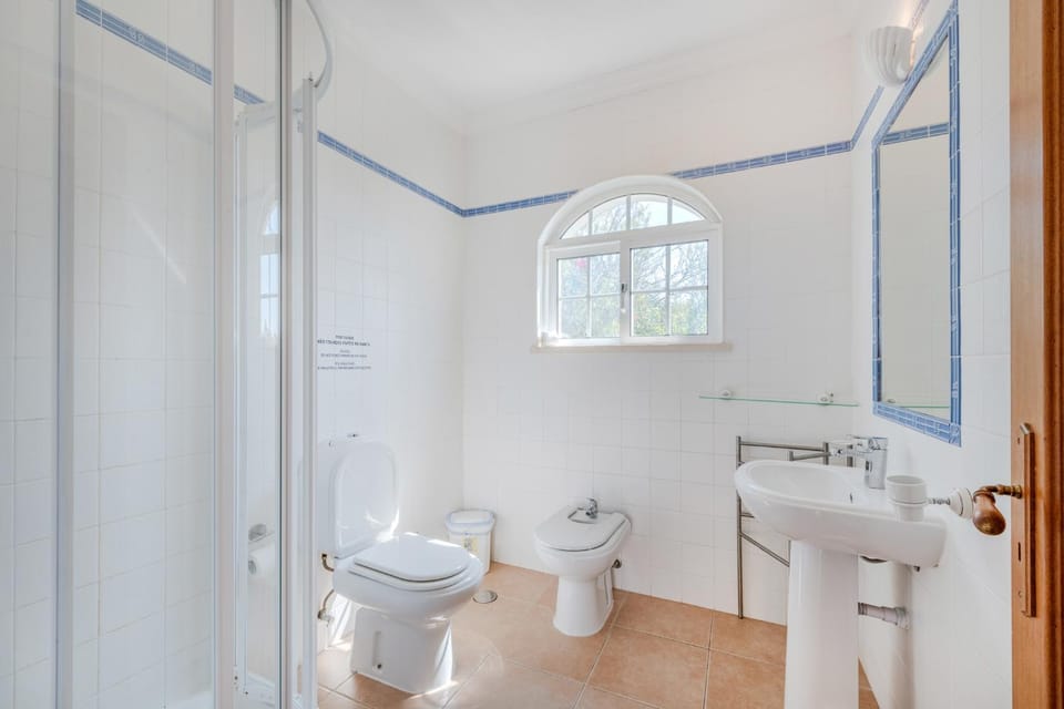 Shower, Toilet, Bathroom, bidet