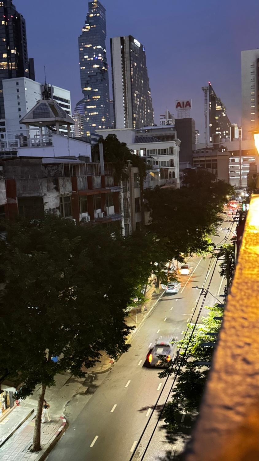 Night, Street view, Location