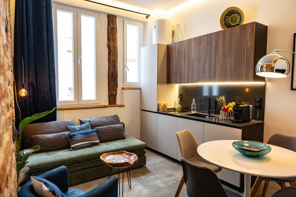 Kitchen or kitchenette, Living room, Lounge or bar, kitchen