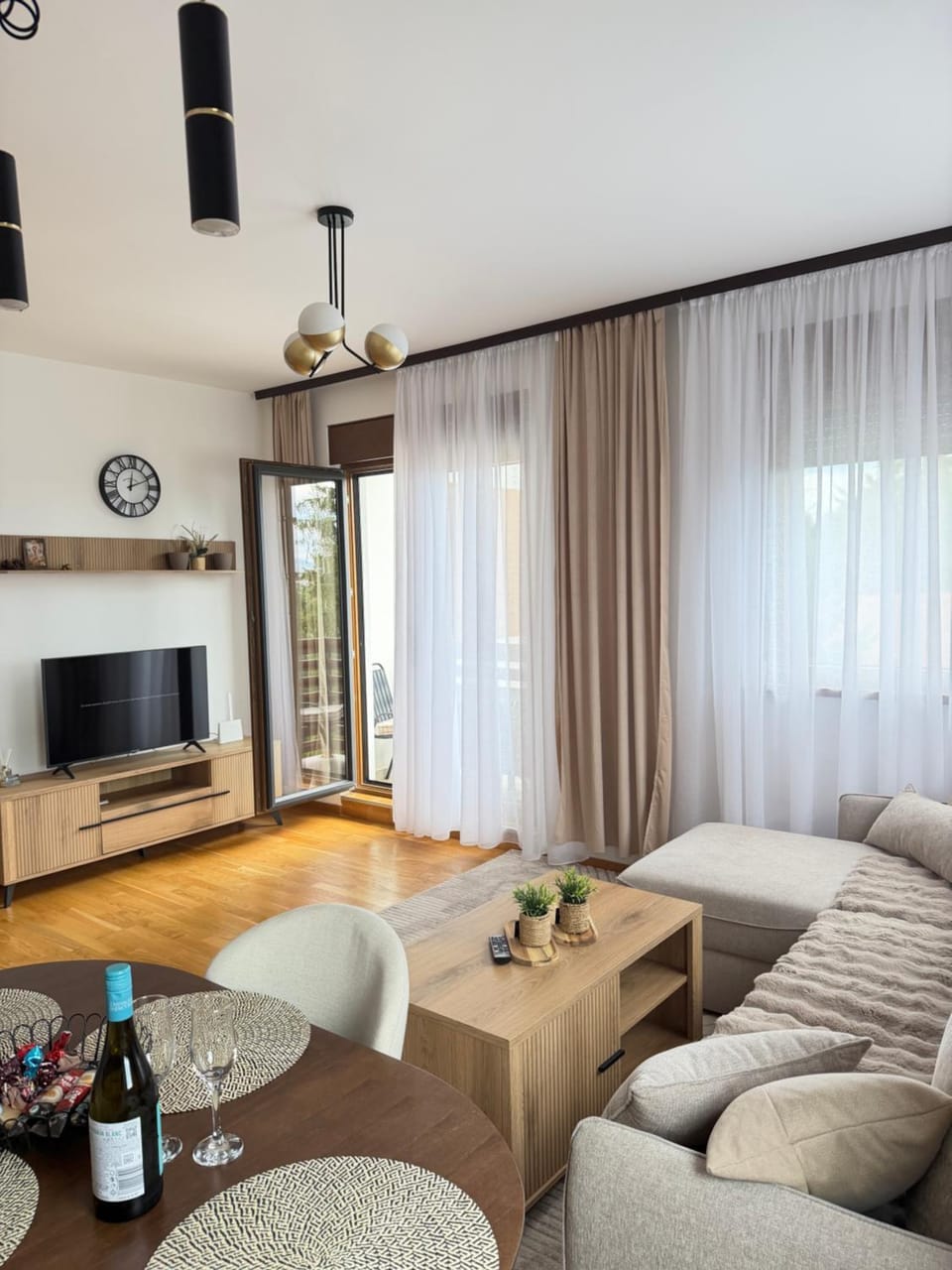 TV and multimedia, Living room