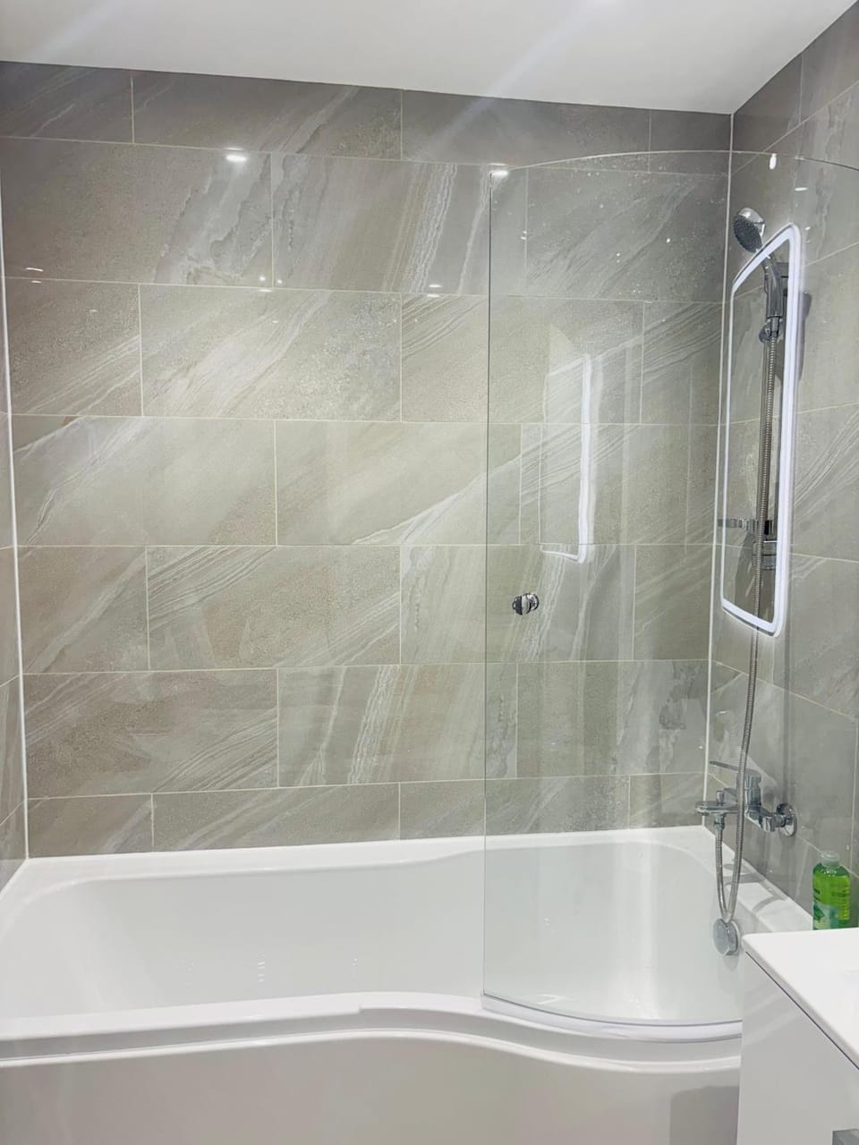 Shower, Bath