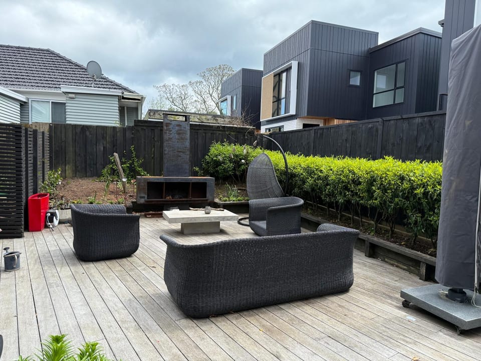 Property building, Day, Garden, Seating area, Garden view
