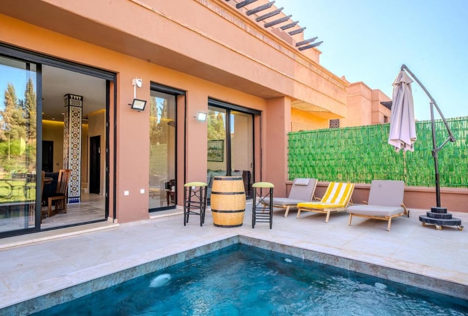 Patio, Swimming pool