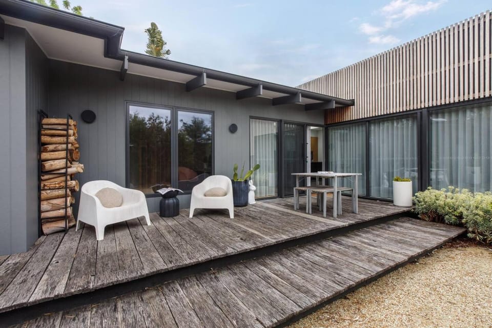 Patio, Seating area