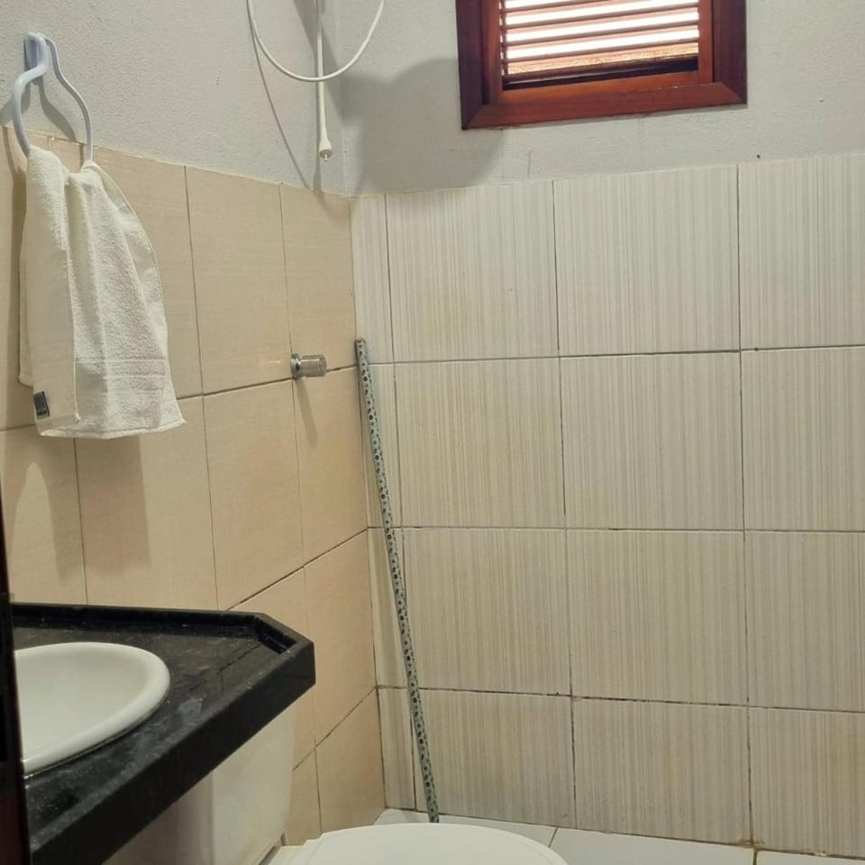 Bathroom, towels
