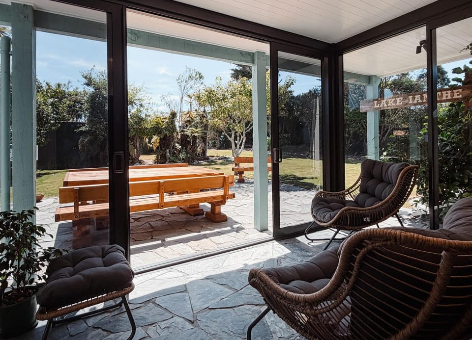 The Sundowner Beach Club Oceanfront Bliss House in West Coast