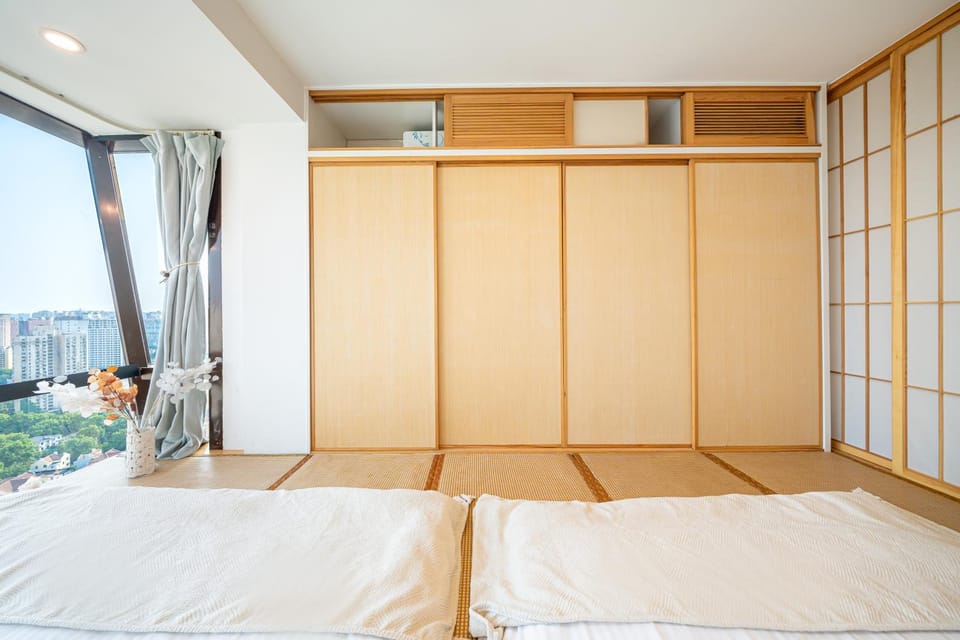 Bedroom, wardrobe