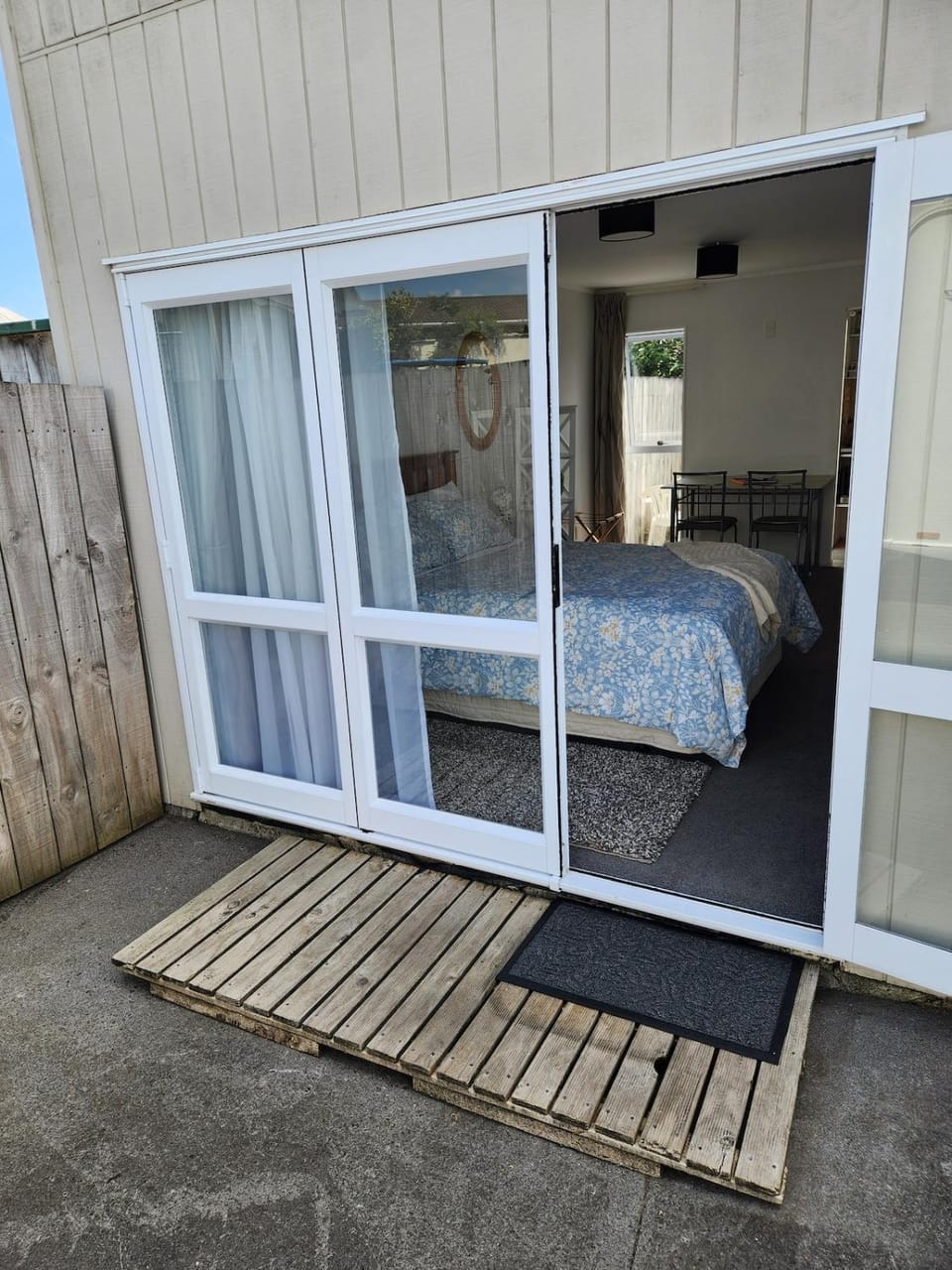 Cosy Studio Unit on Longview Apartment in New Plymouth
