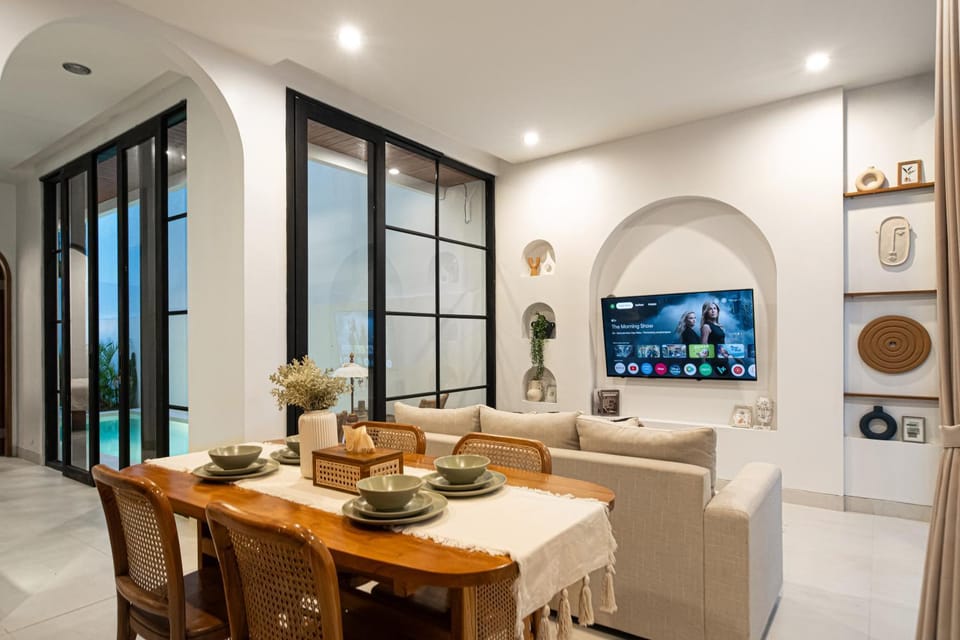 TV and multimedia, Seating area