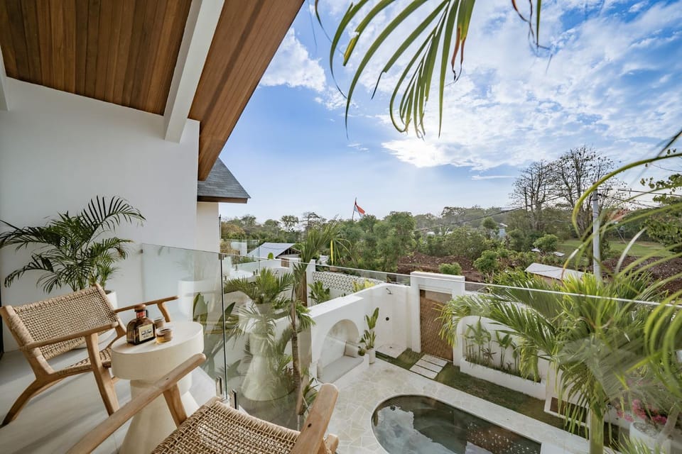 Natural landscape, View (from property/room), Balcony/Terrace, Garden view, Pool view