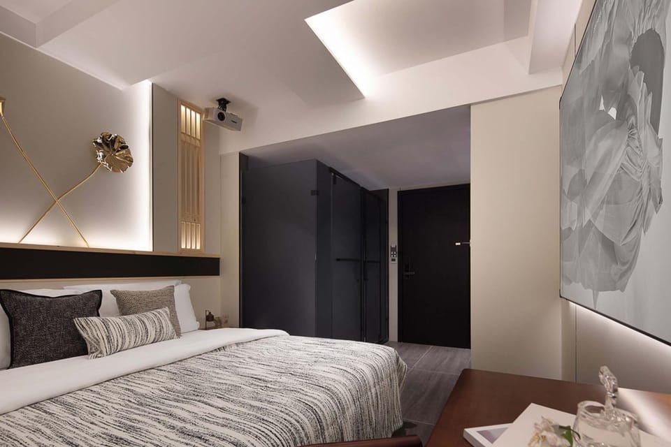 Bed, Bedroom