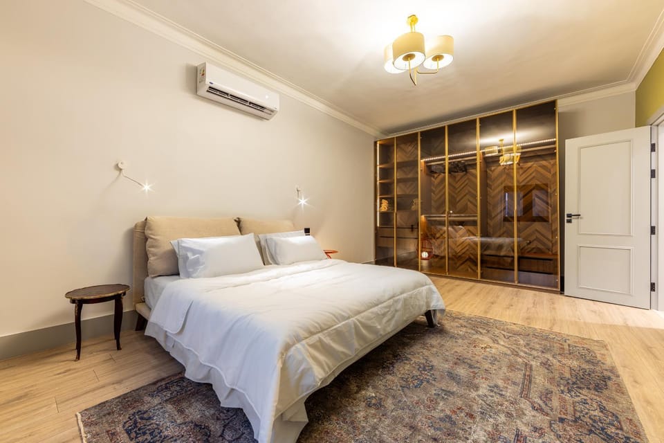 Luxury Apartment with Nile River Views Apartment in Cairo