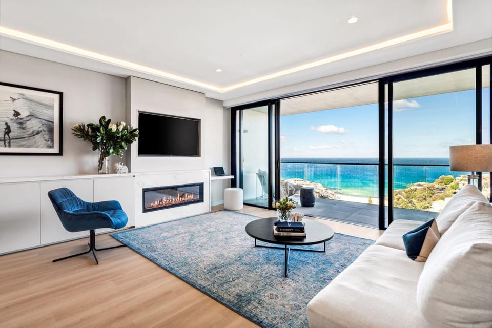 TV and multimedia, Living room, Evening entertainment, Sea view