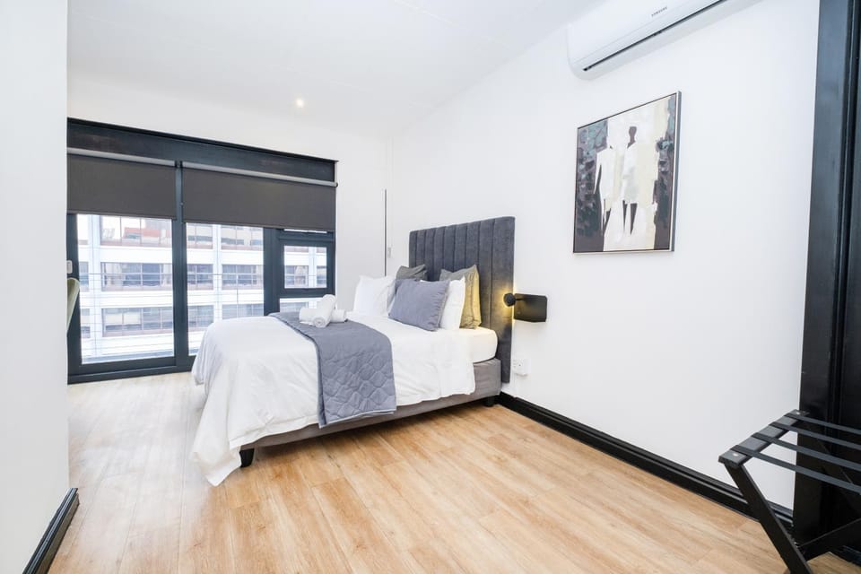 Bedroom, air conditioner
