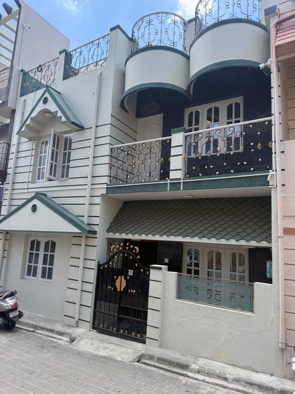 The Green residence House in Mysuru