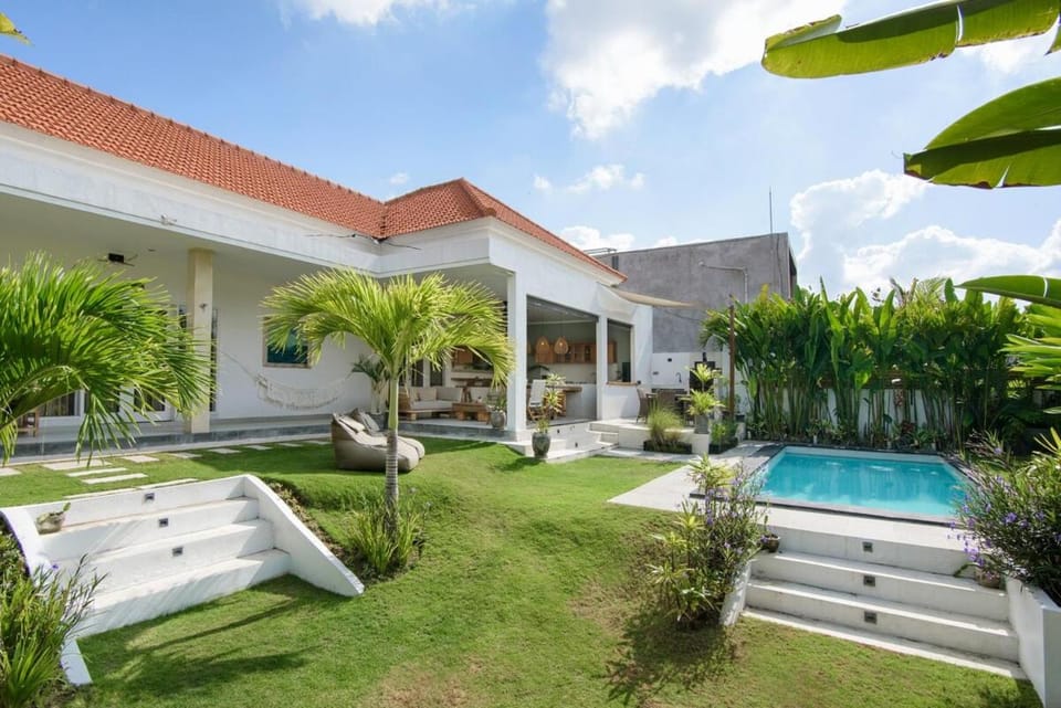 Modern Villa heart of Canggu Vacation rental in North Kuta