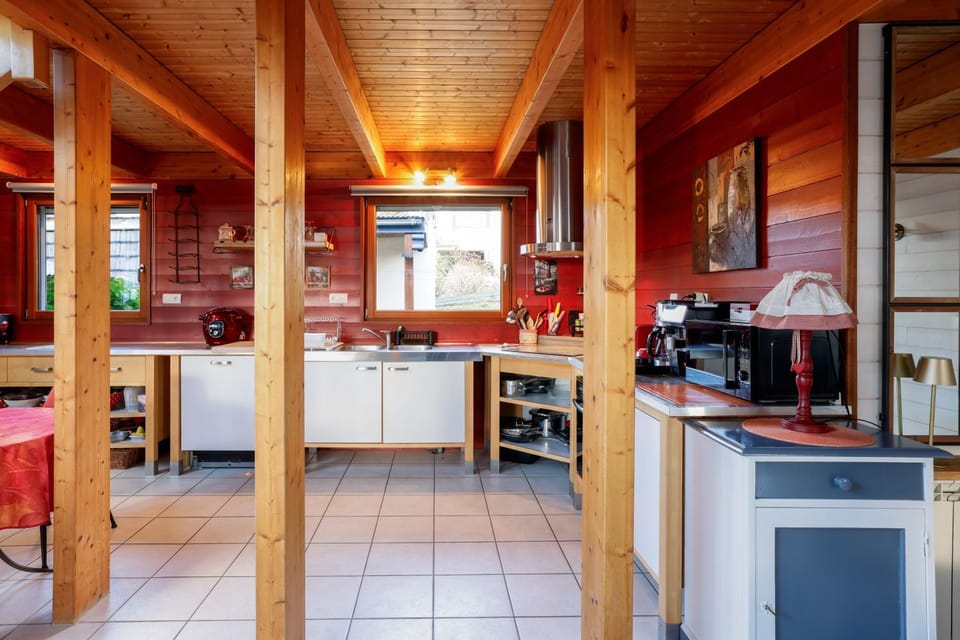 Kitchen or kitchenette, Living room