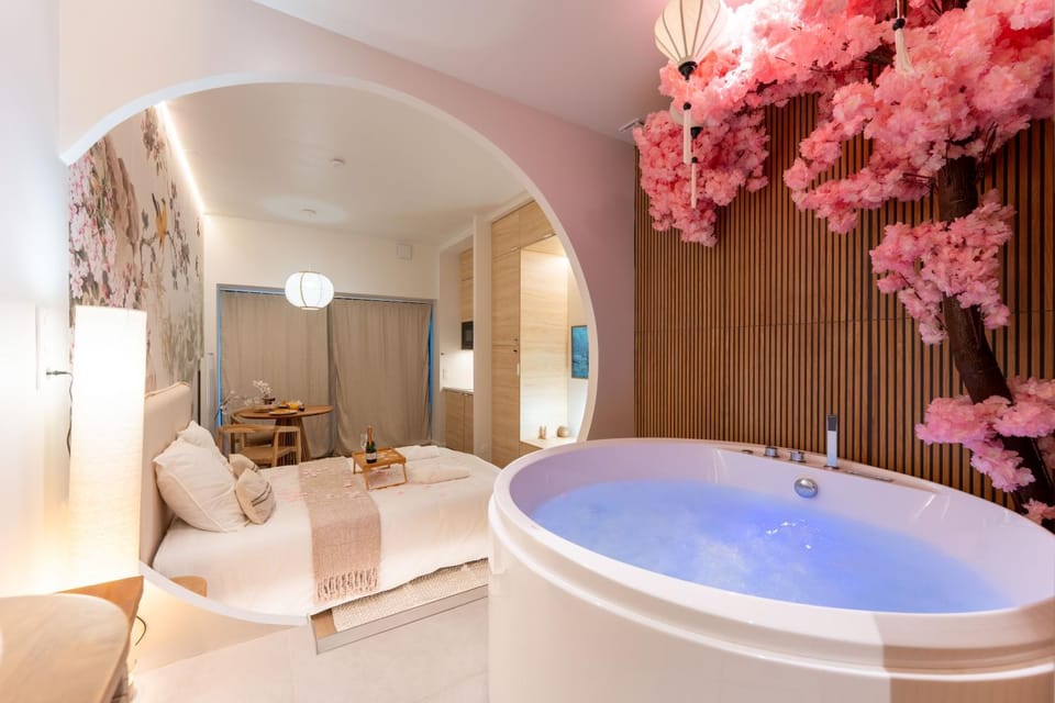 Suite Naïkan, Balneo & Atmosphère Zen Japonaise Apartment in Bordeaux