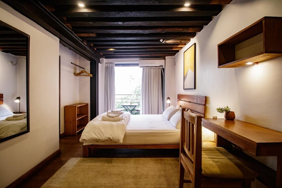 Bed, Photo of the whole room, Bedroom