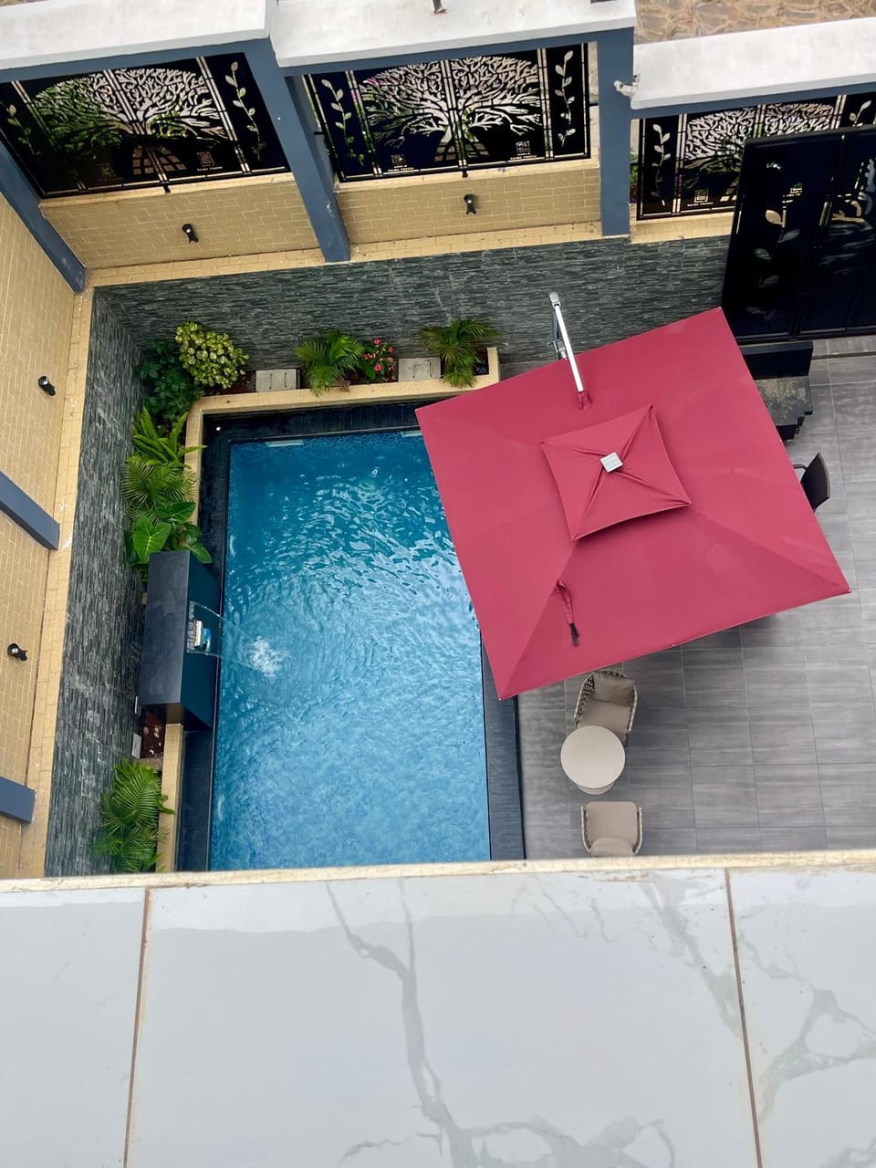 Pool view, Swimming pool, sunbed