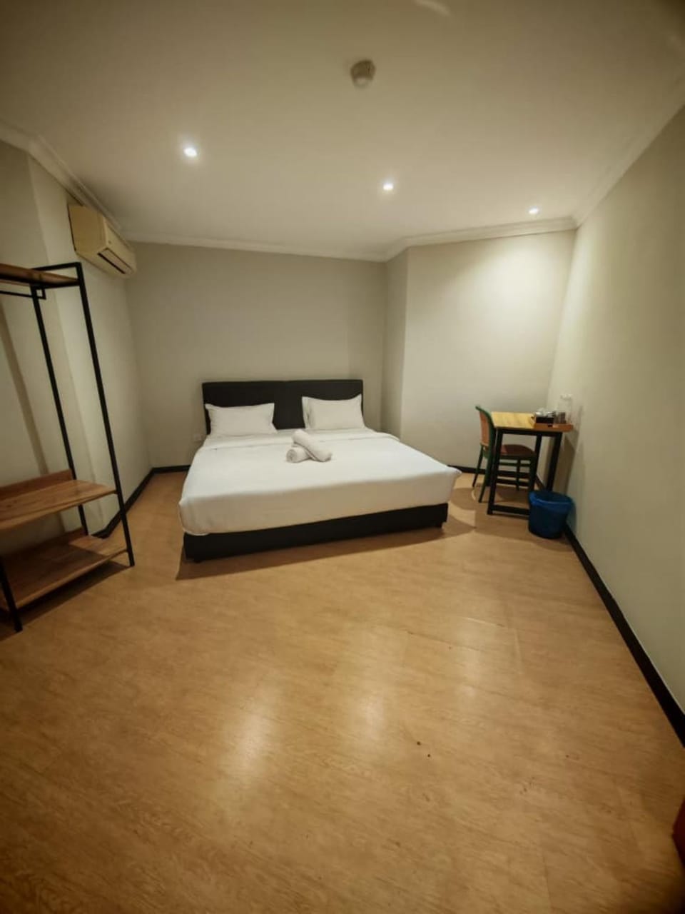 Swing & Pillows - Dataran Nilai Hotel in Negeri Sembilan, Malaysia