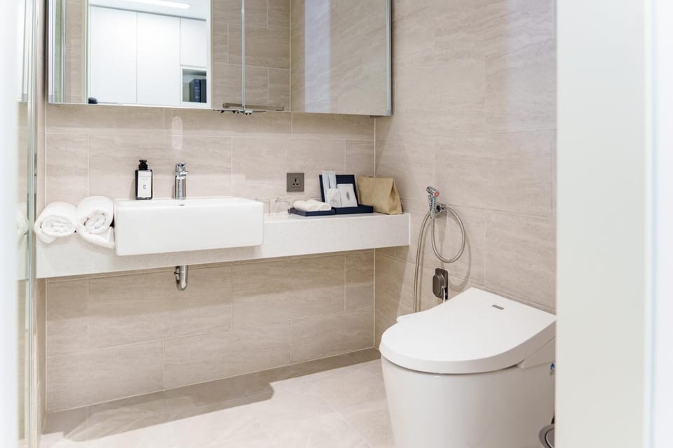 Toilet, Bathroom