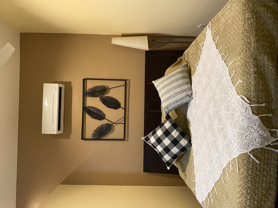 Tagaytay Foothills Cherimoya Farm - Pugad 2 Vacation rental in Calamba