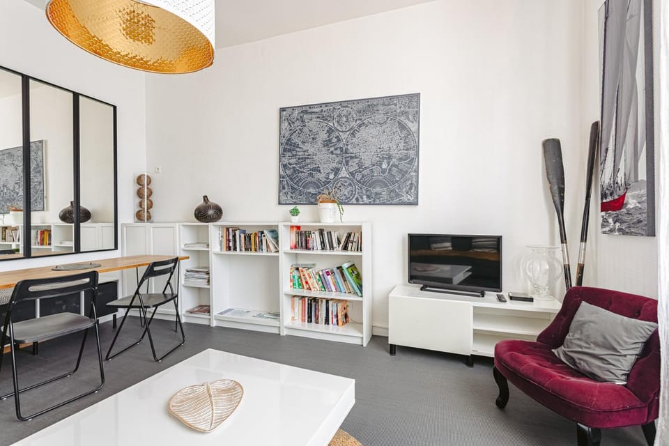 Property building, Living room