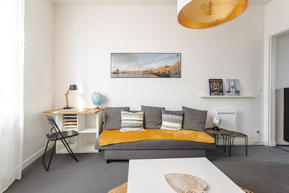 Property building, Living room