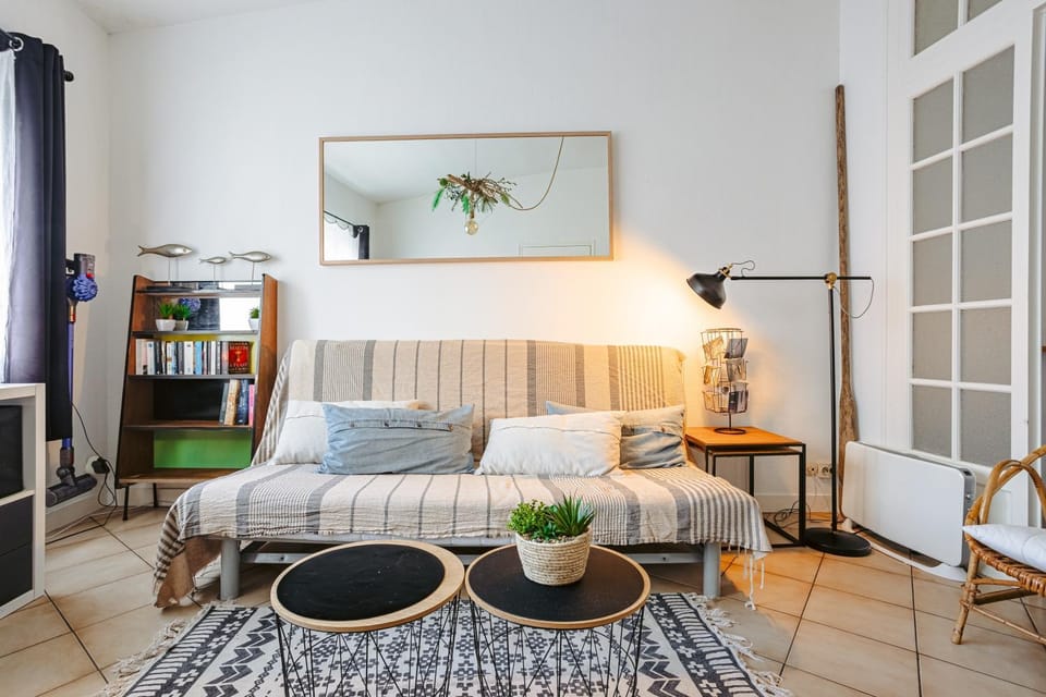 Property building, Living room