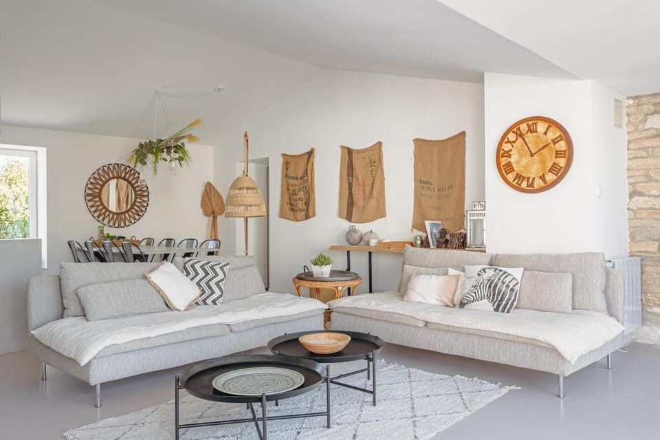 Property building, Living room