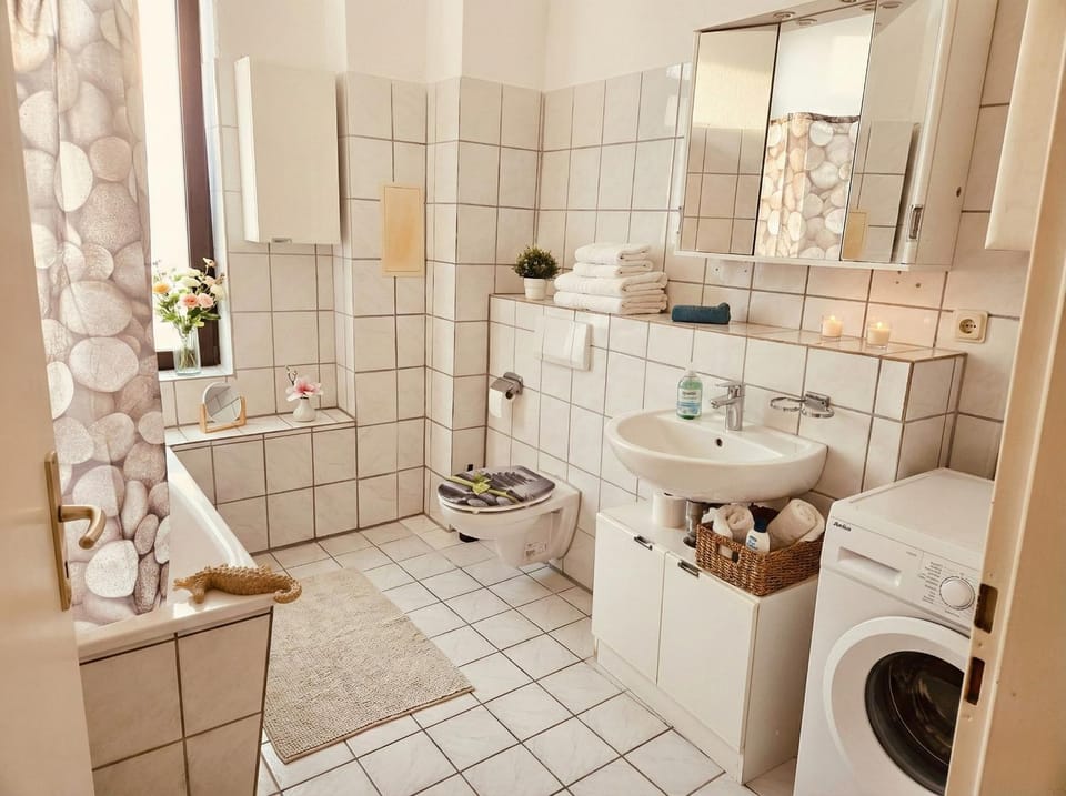 Bathroom, Bath, washing machine, washing machine