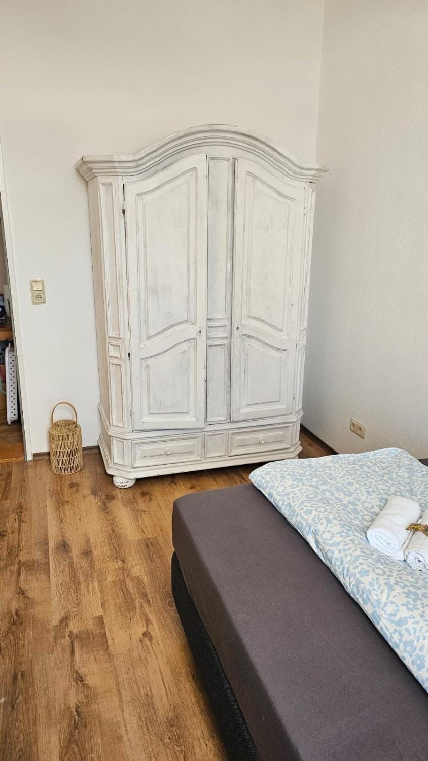 Bed, Photo of the whole room, Bedroom, wardrobe