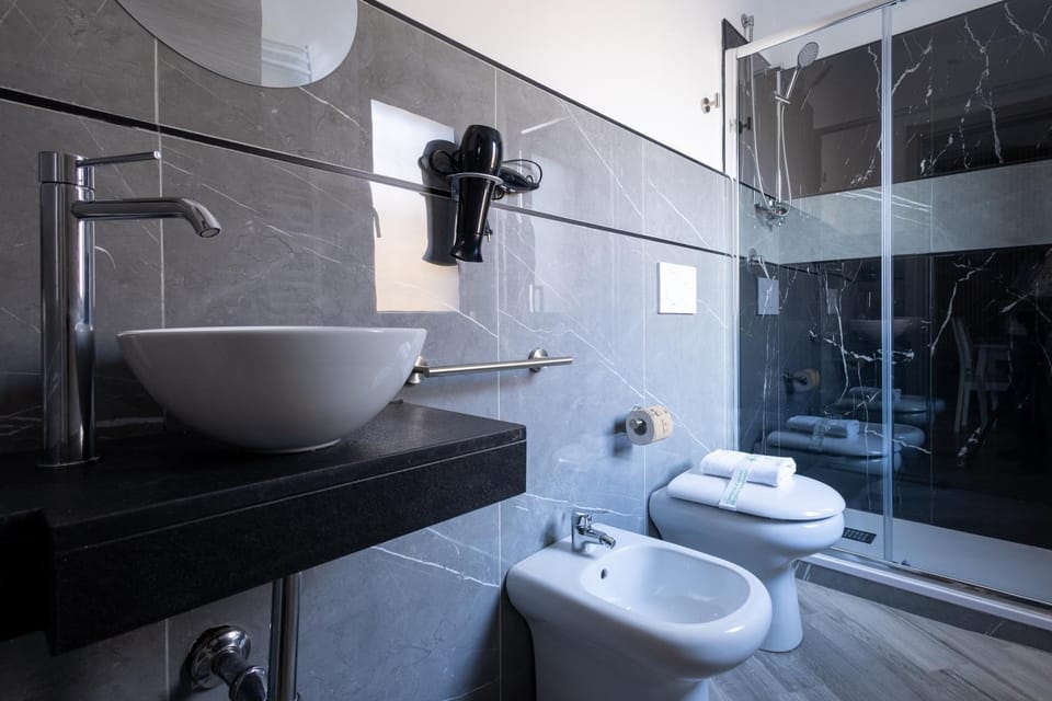 Shower, Toilet, Bathroom, bidet