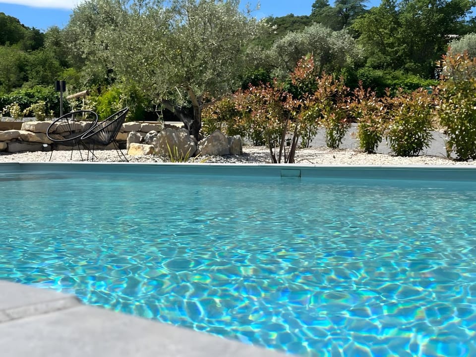 Property building, Swimming pool