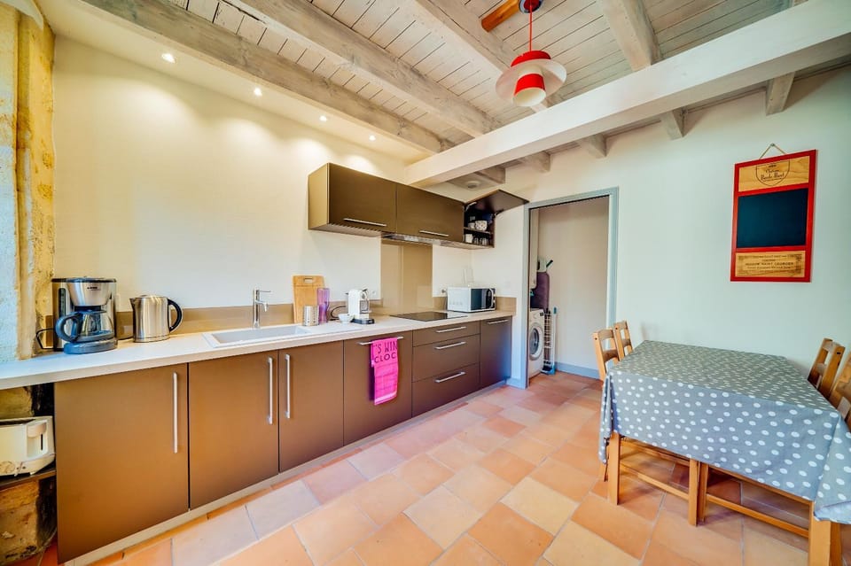 Logis Loiseau avec terrasse Apartment in Saint-Émilion